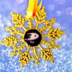 Anaheim DUCKS Hockey Handmade Snowflake *NEW*